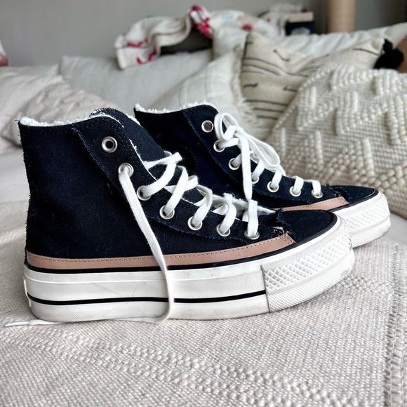Converse Shoes - Woman’s size US6 high top platform inside fur black converse used once